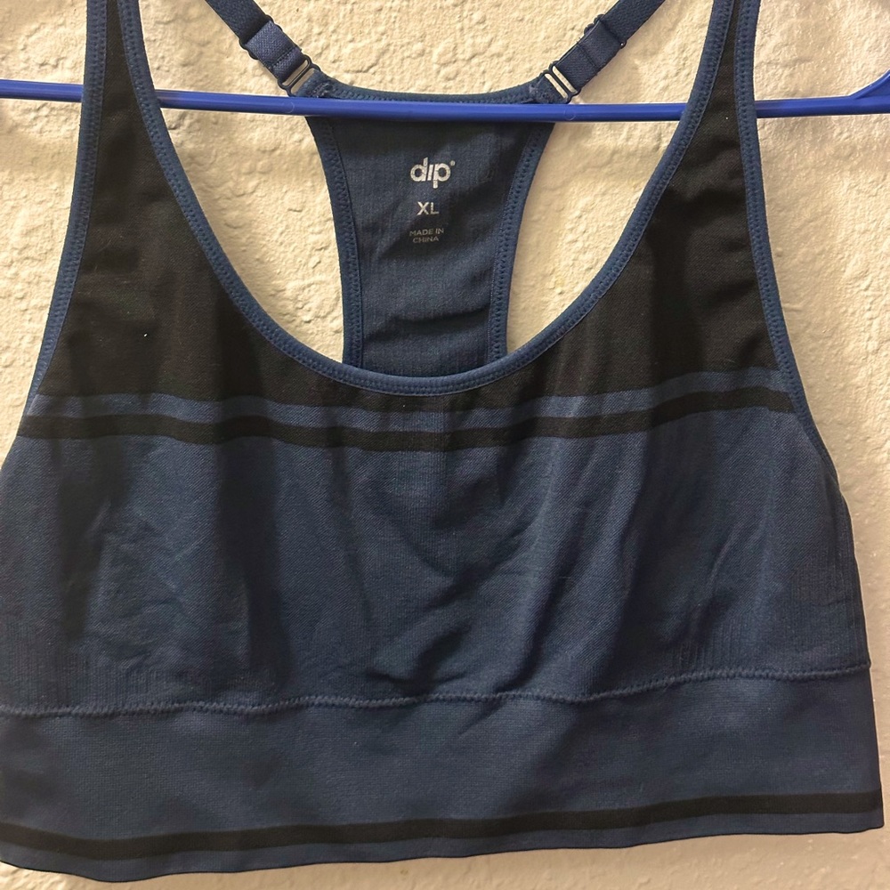 EUC Dip Sports Bra in a bluish green